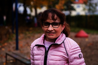 Die Aufsicht draußen führt Marianne Marks immer zusammen mit einer Kollegin. Marianne Marks im Außenbereich